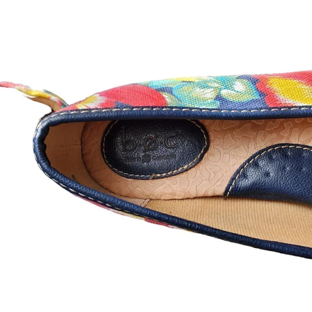 B.O.C. FLORAL CANVAS SHOES SIZE 8
